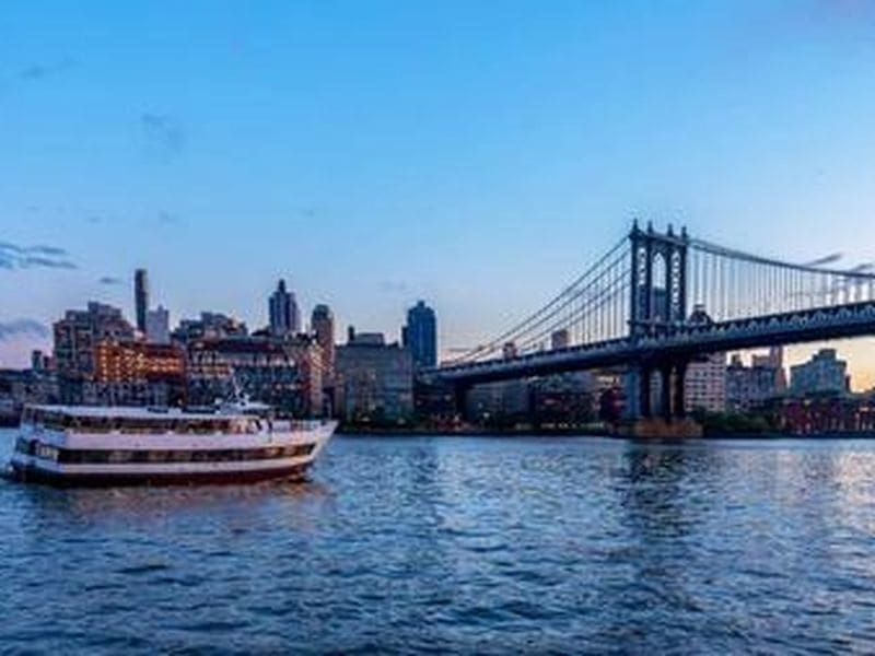 Dinner cruise with the New York skyline